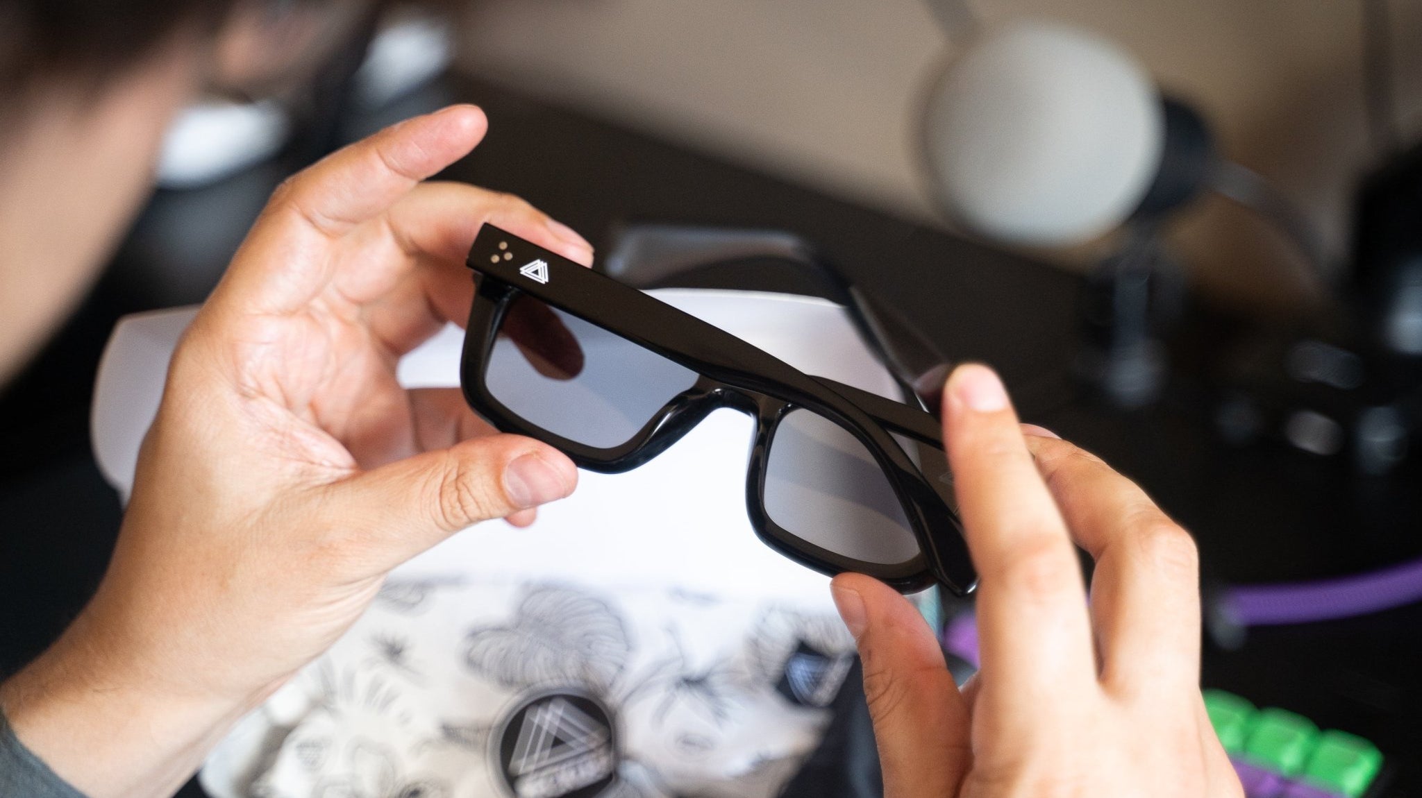 Expande la experiencia de tus lentes: guía para mantenerlos como nuevos - Reckless