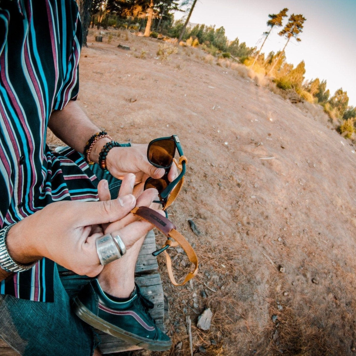 Strap Sunset - Reckless