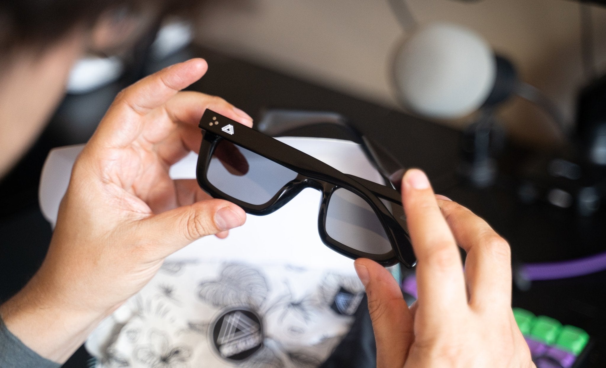 Expande la experiencia de tus lentes: guía para mantenerlos como nuevos - Reckless