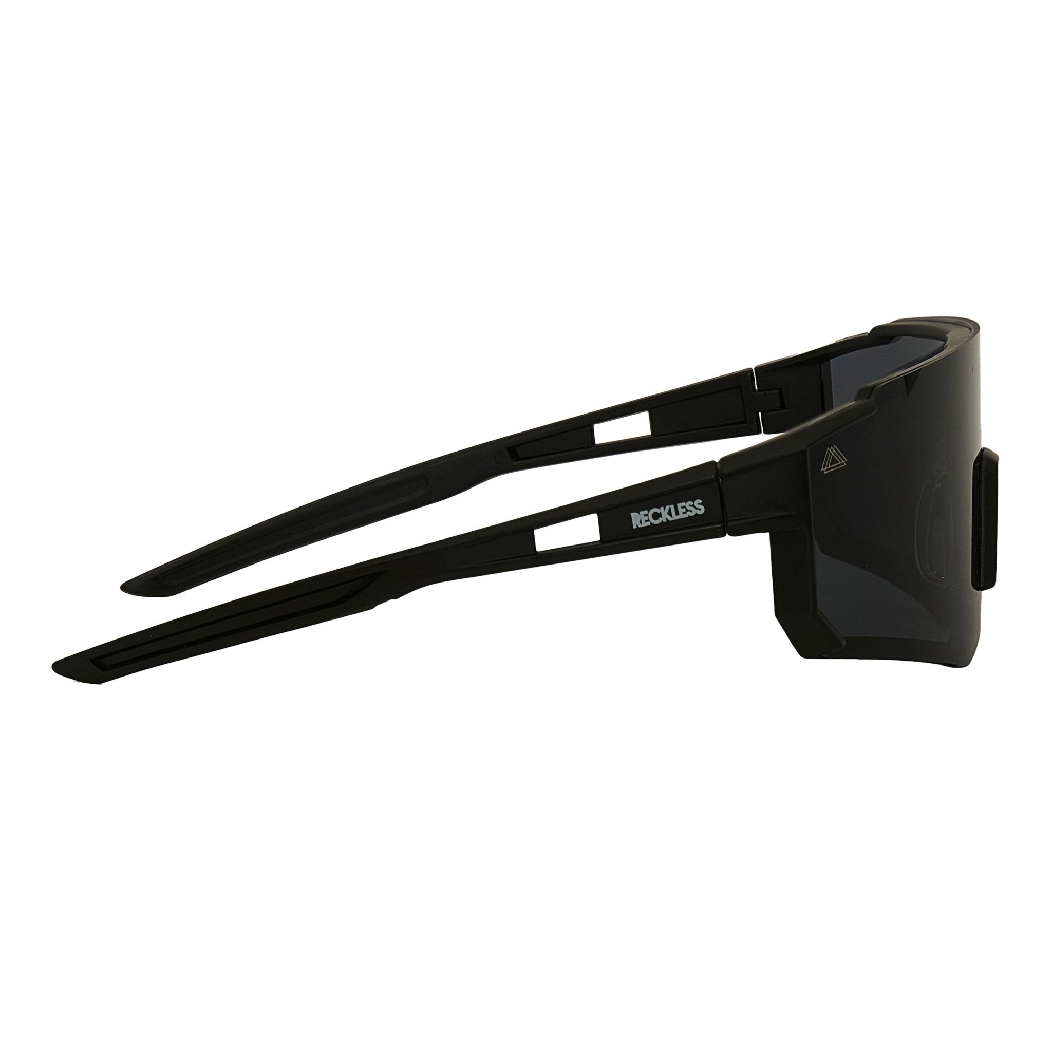 Fins Shadow - Reckless